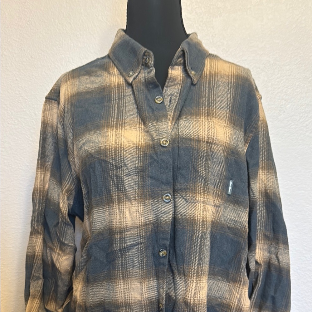 Eddie Bauer Blue and Cream Casual Button Down Shirt